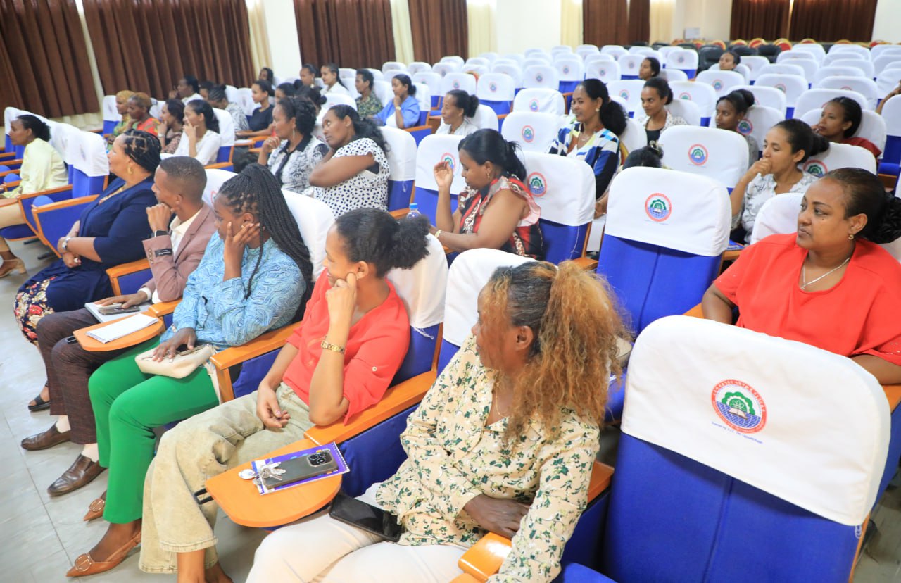 Empowers Women Through Leadership Training